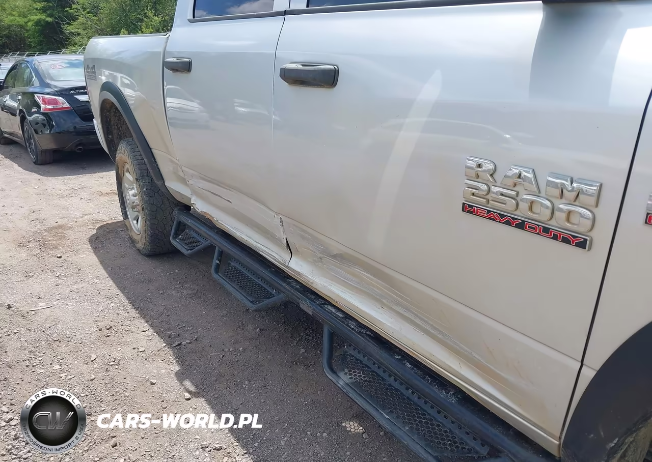 2017 Ram 2500 Tradesman 4X4 6'4 Box VIN:3C6UR5CJ1HG733603 - 6