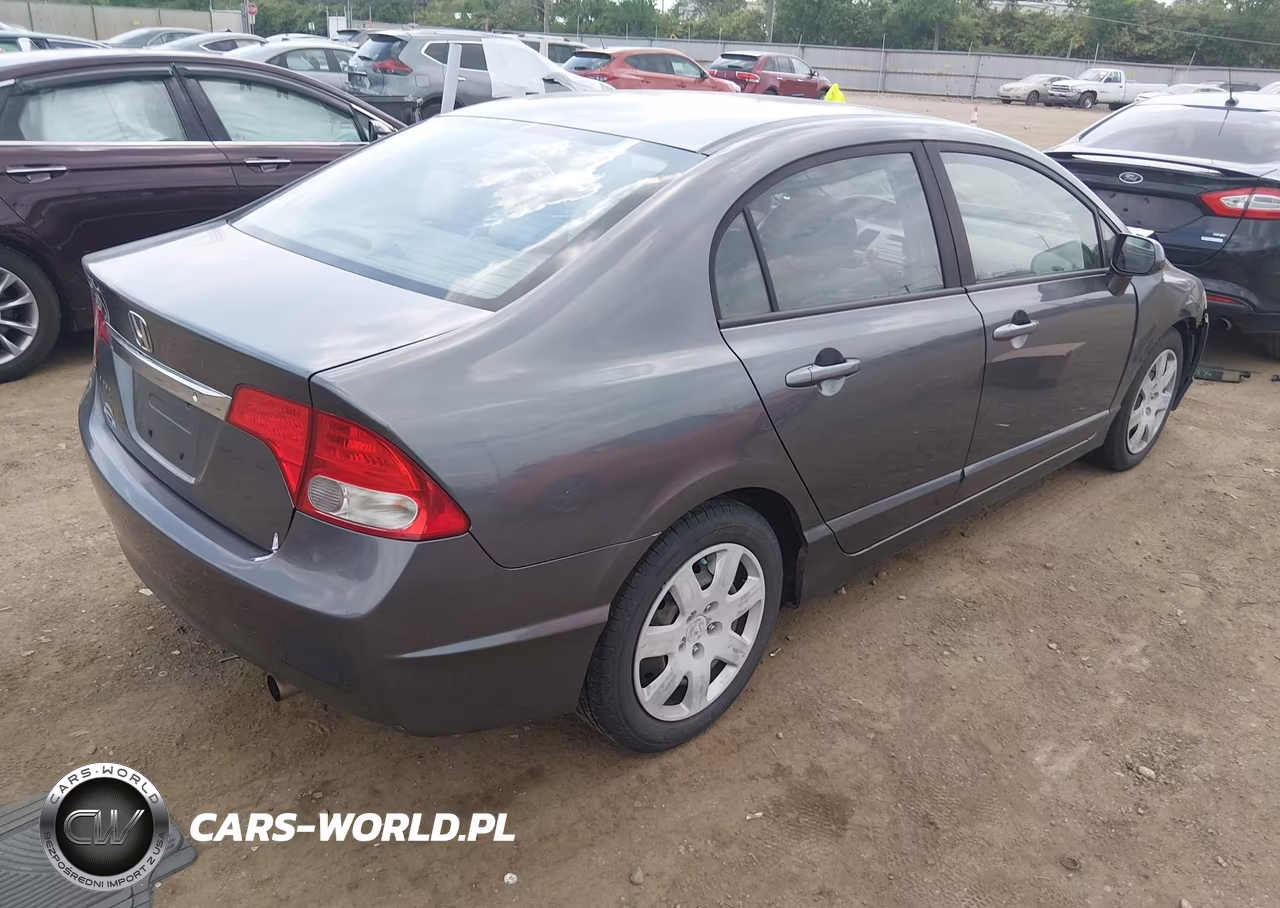 2009 Honda Civic Lx VIN:19XFA16589E051637 - 4
