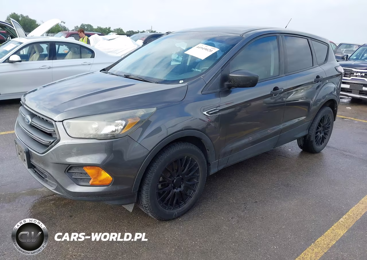 2018 Ford Escape S VIN:1FMCU0F72JUA41600 - 2