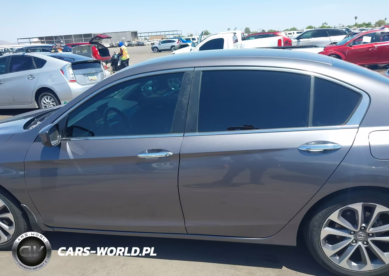 2014 Honda Accord Sport VIN:1HGCR2F54EA026833 - 15