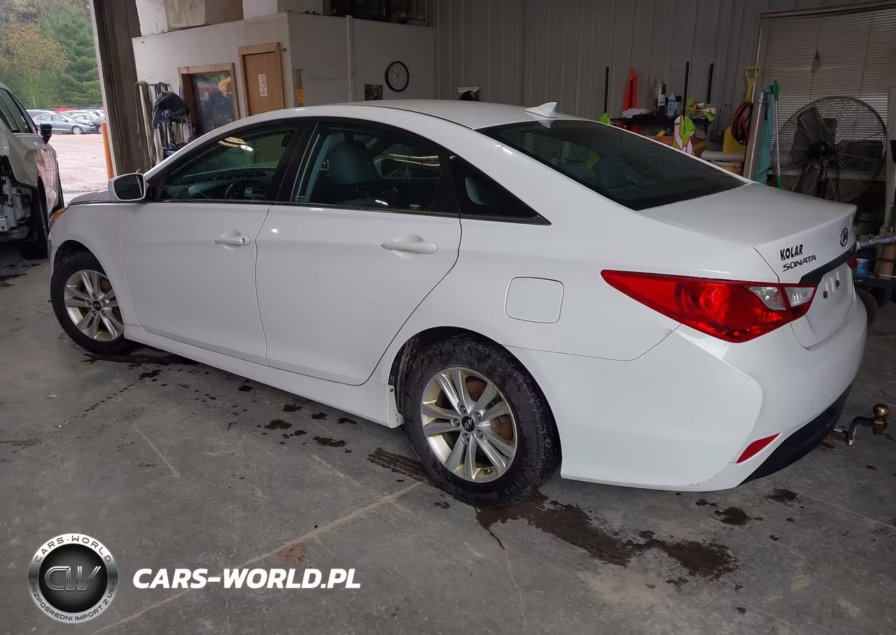 2014 Hyundai Sonata Gls VIN:5NPEB4AC0EH844193 - 3