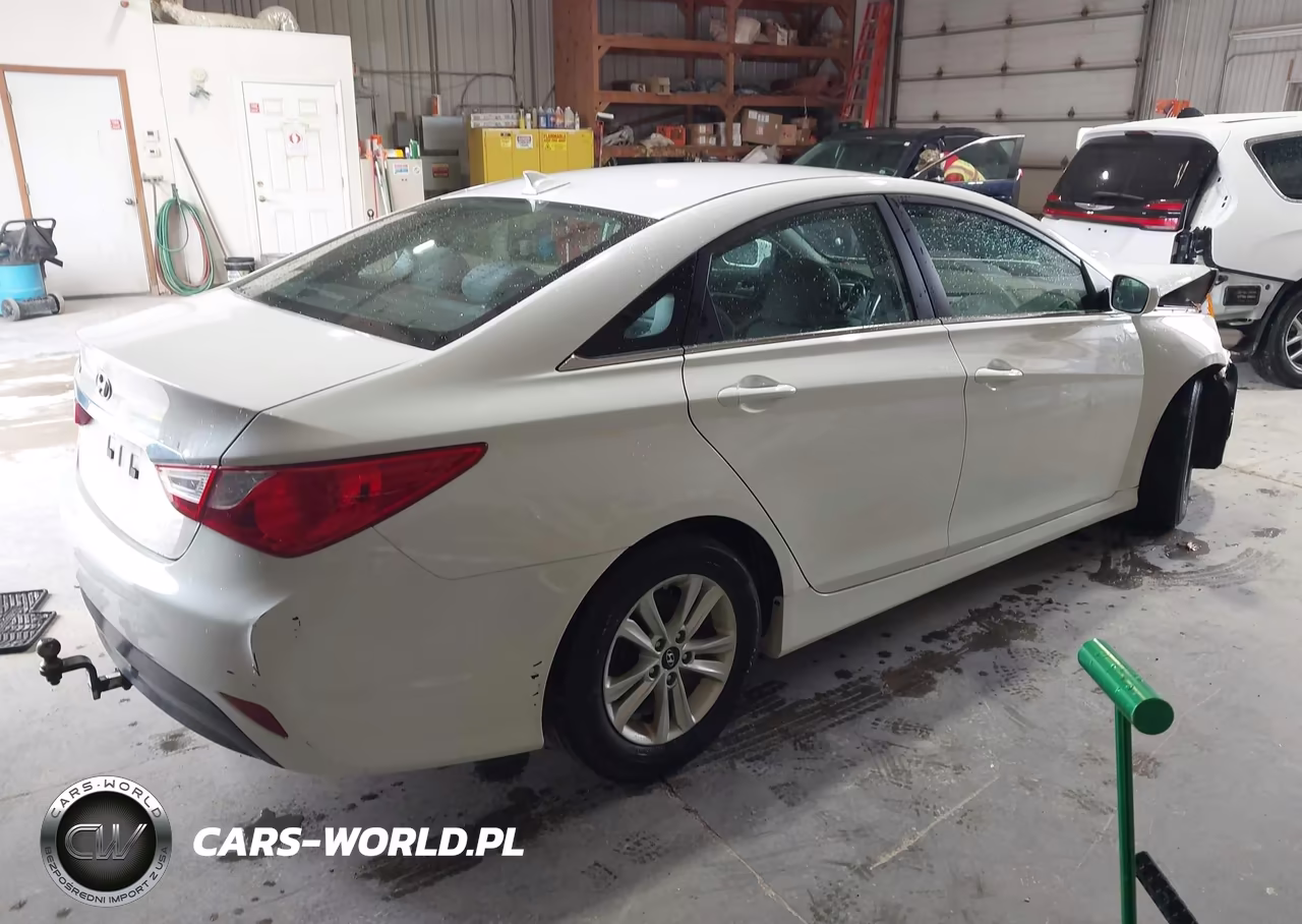 2014 Hyundai Sonata Gls VIN:5NPEB4AC0EH844193 - 4