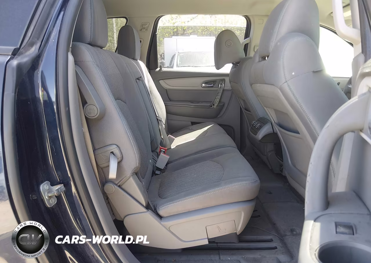 2017 Chevrolet Traverse Ls VIN:1GNKVFKD8HJ256638 - 8