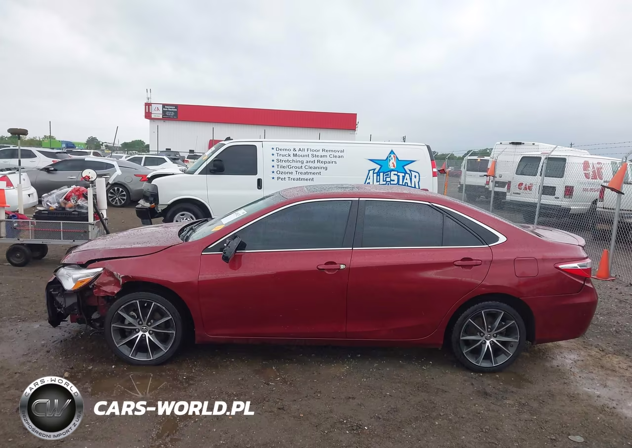 2016 Toyota Camry Xse VIN:4T1BF1FK3GU516339 - 15