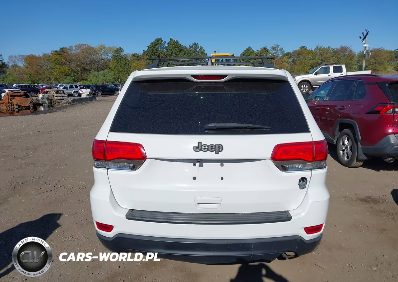 2014 Jeep Grand Cherokee Laredo VIN:1C4RJFAG3EC439413 - 16