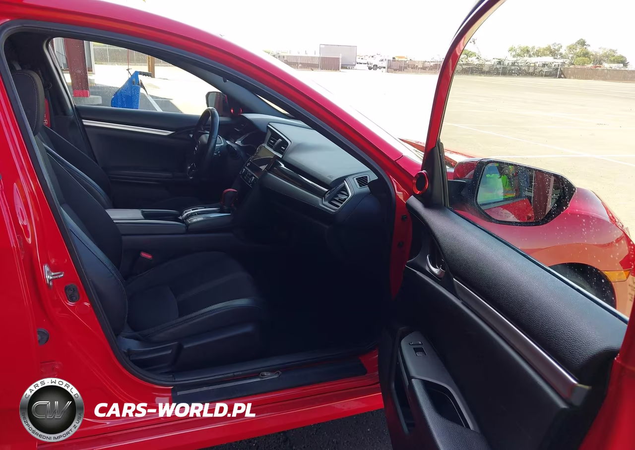 2019 Honda Civic Sport VIN:2HGFC2F85KH578217 - 5