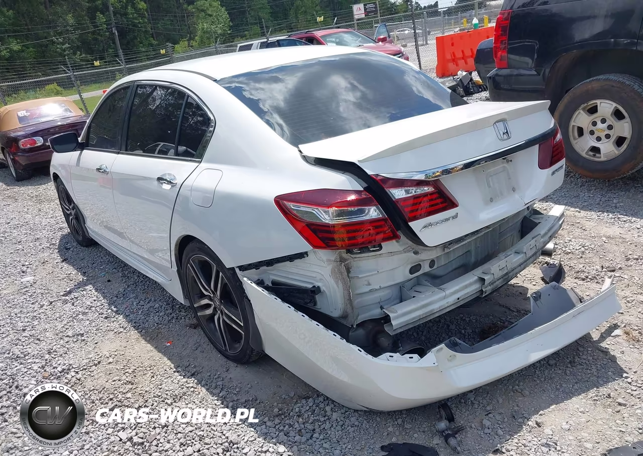2017 Honda Accord Sport VIN:1HGCR2F55HA039661 - 3
