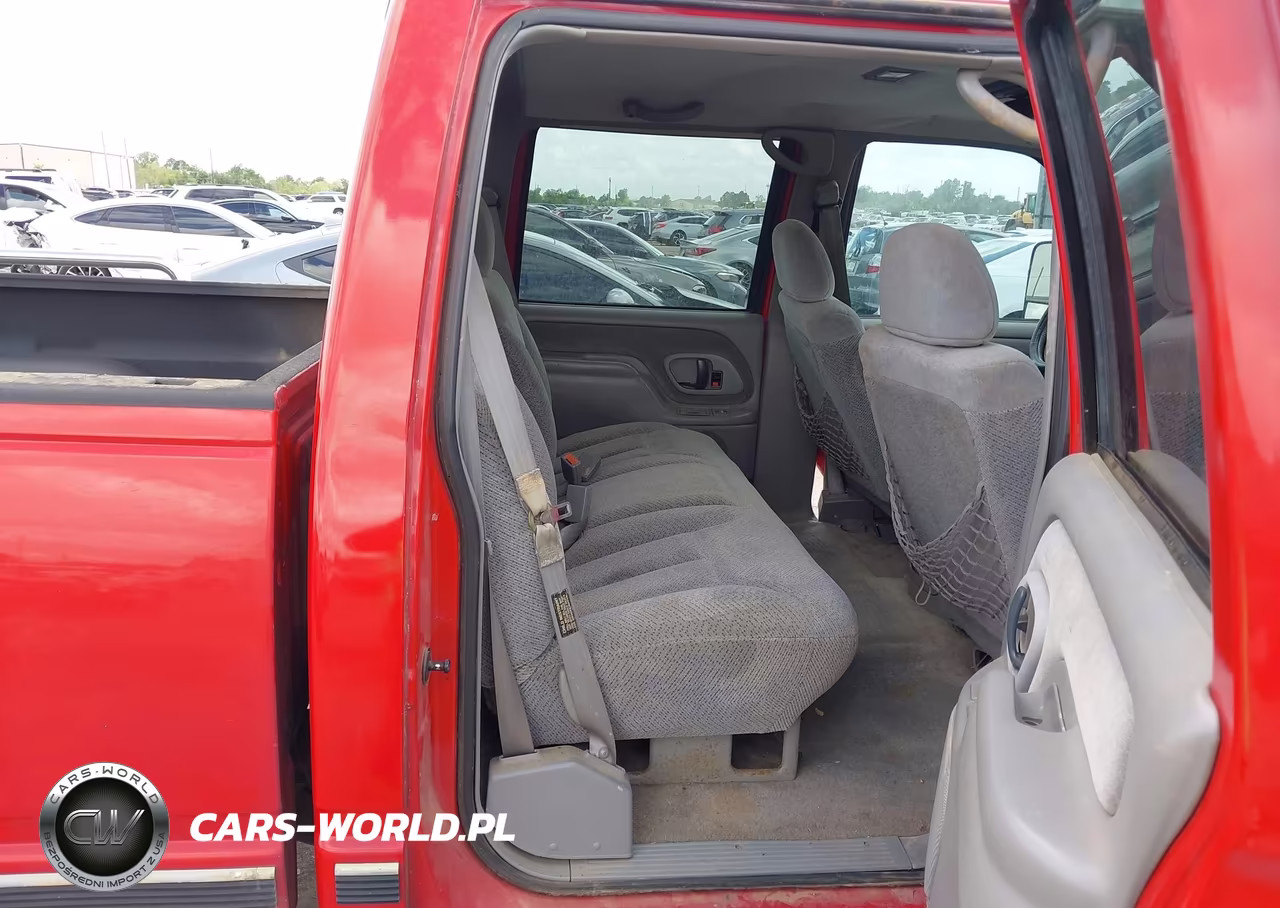 1999 Chevrolet K2500 VIN:1GCGK23R7XF097543 - 8