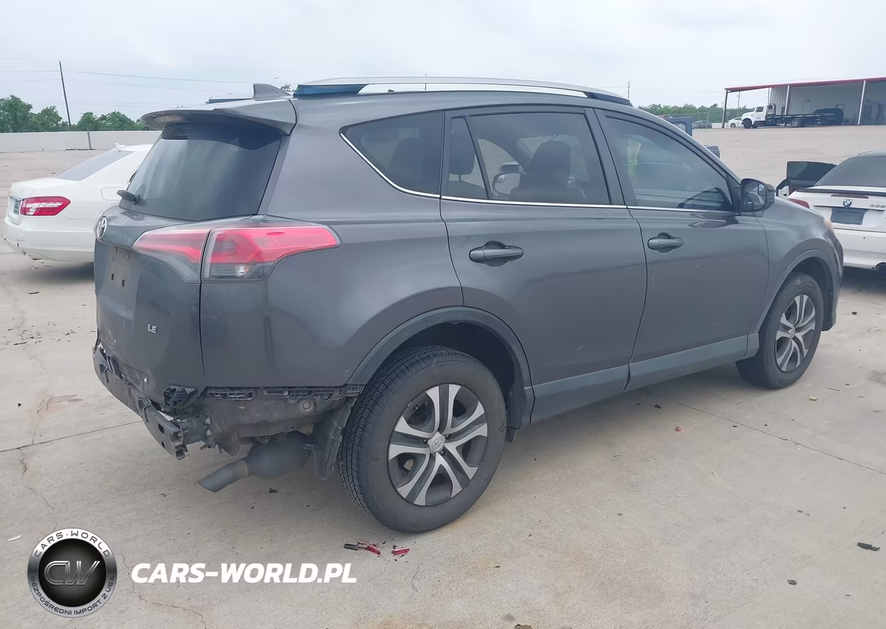 2017 Toyota Rav4 Le VIN:JTMZFREV5HJ109347 - 4