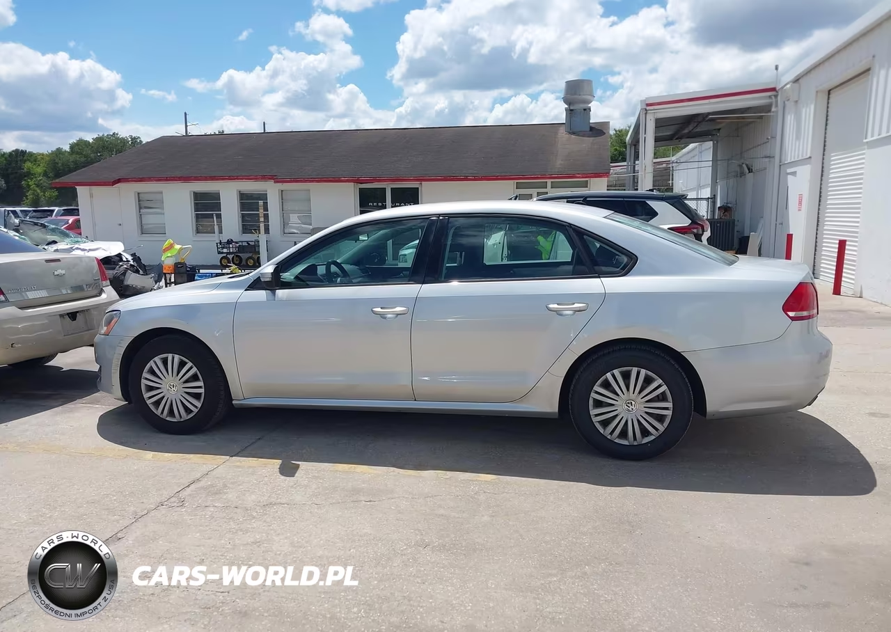 2014 Volkswagen Passat 1.8T S VIN:1VWAT7A31EC087181 - 14