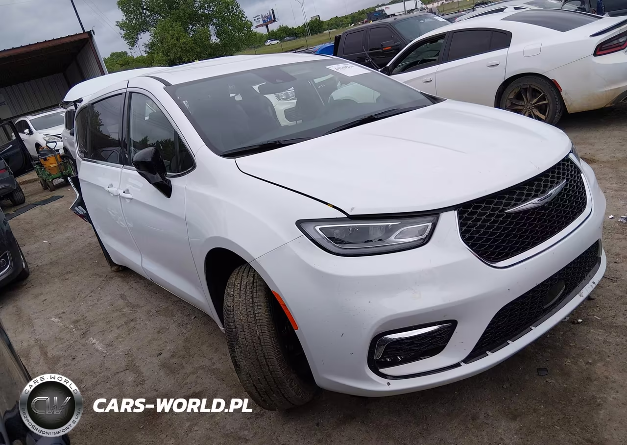 2025 Chrysler Pacifica Select