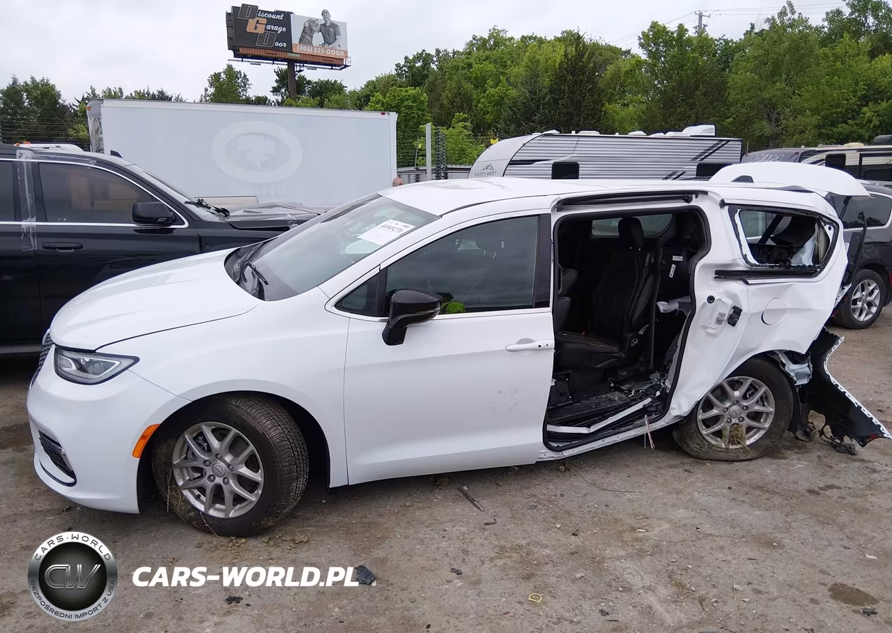 2025 Chrysler Pacifica Select VIN:2C4RC1BG6SR605163 - 15