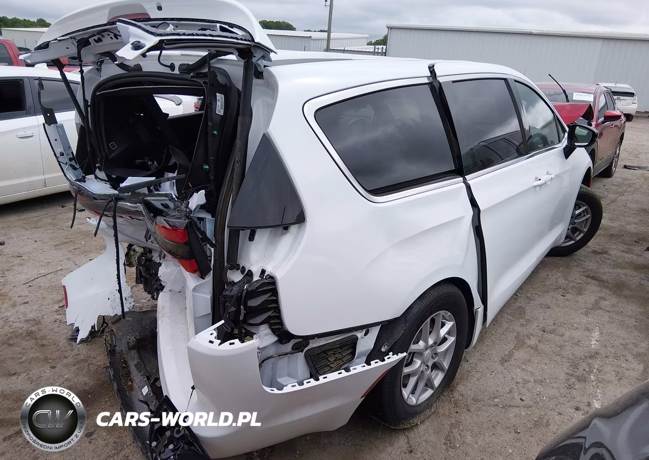 2025 Chrysler Pacifica Select VIN:2C4RC1BG6SR605163 - 4