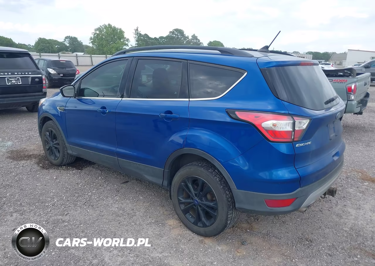 2018 Ford Escape Se VIN:1FMCU9GDXJUA85370 - 3