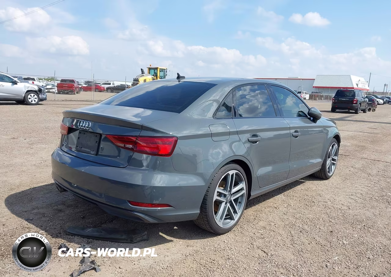 2019 Audi A3 40 Premium-40 Titanium Premium VIN:WAUAUGFF6KA089175 - 4