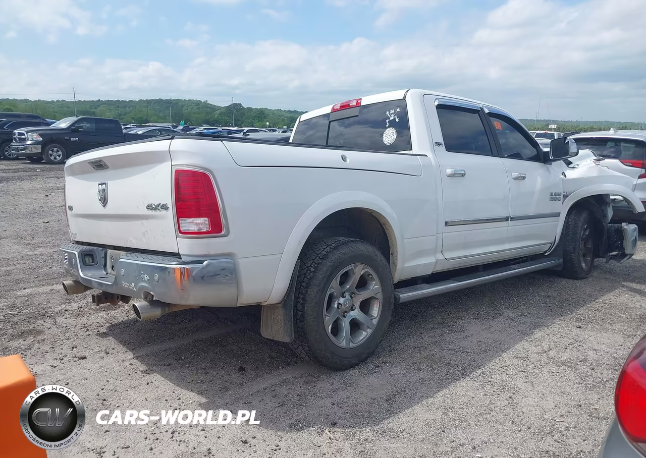 2015 Ram 1500 Laramie VIN:1C6RR7VTXFS589250 - 4