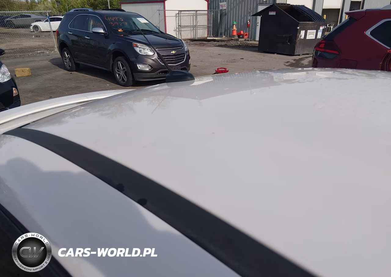 2014 Ford Focus Titanium VIN:1FADP3J2XEL389790 - 17