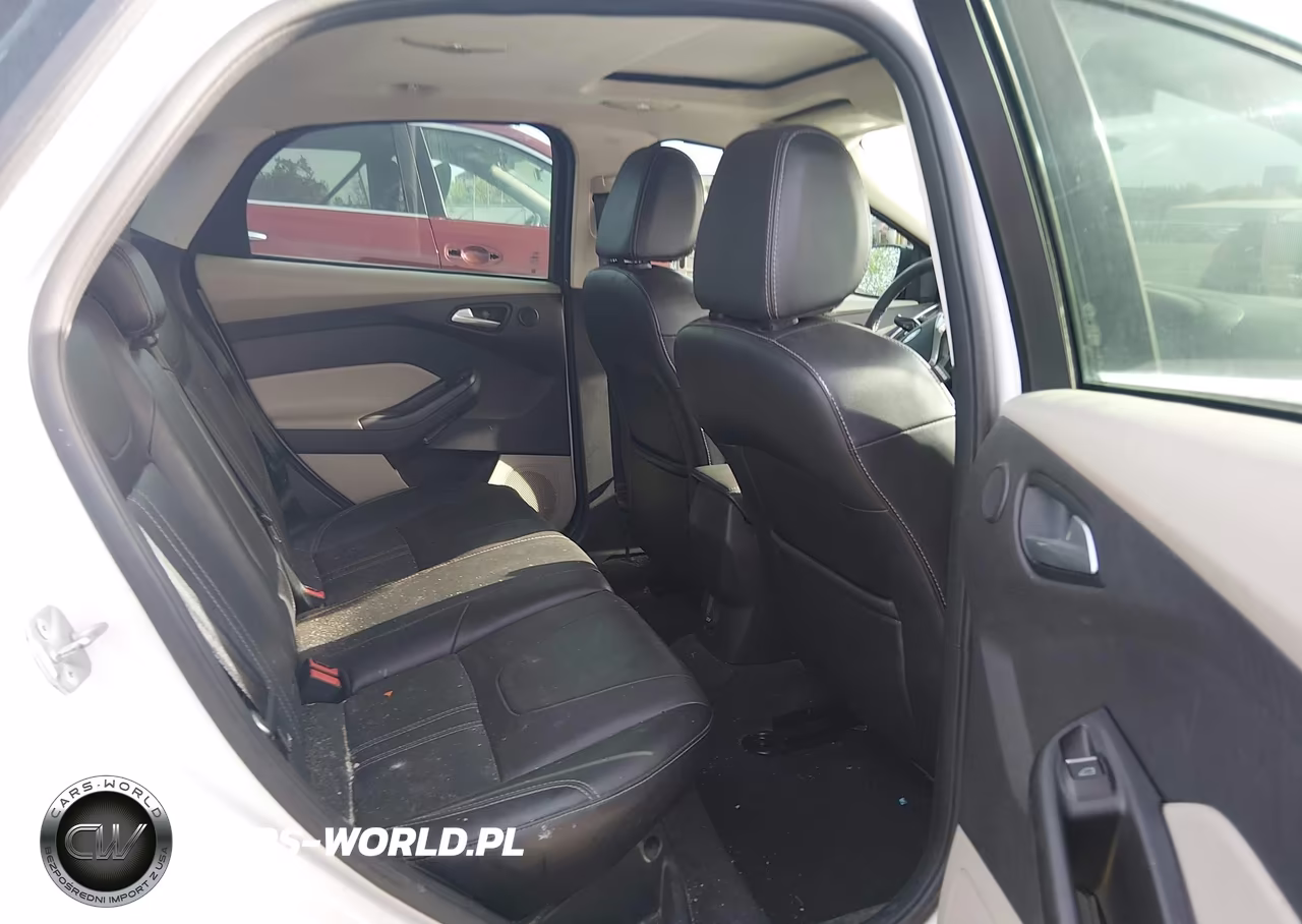 2014 Ford Focus Titanium VIN:1FADP3J2XEL389790 - 8