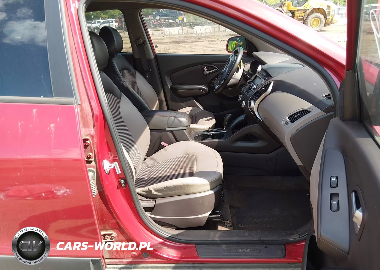 2011 Hyundai Tucson Gls VIN:KM8JU3AC8BU204670 - 5