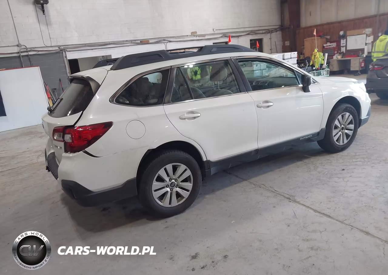 2019 Subaru Outback 2.5I VIN:4S4BSABC2K3373473 - 4