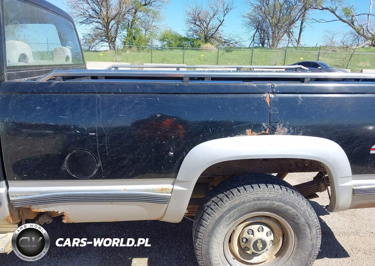 1992 Chevrolet Gmt-400 K2500 VIN:1GCGK24K1NE233069 - 12