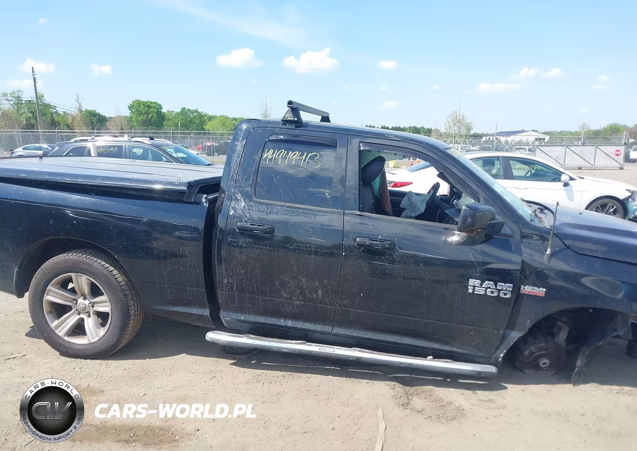 2013 Ram 1500 Sport VIN:1C6RR6HT5DS530027 - 13