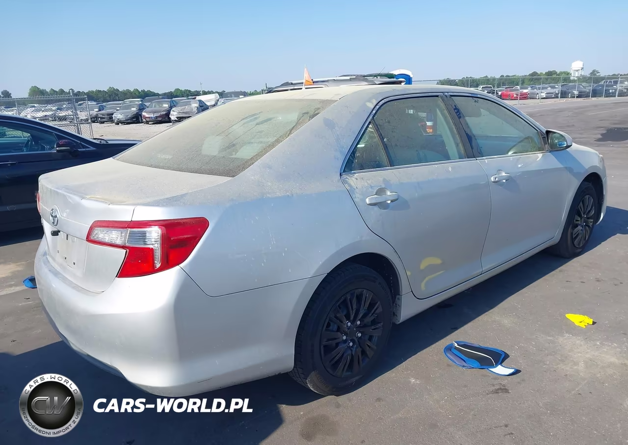 2013 Toyota Camry L VIN:4T1BF1FK2DU718617 - 4