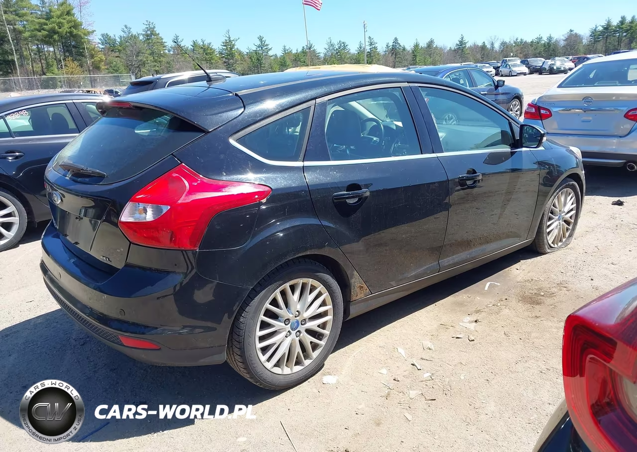 2012 Ford Focus Sel VIN:1FAHP3M29CL209385 - 4