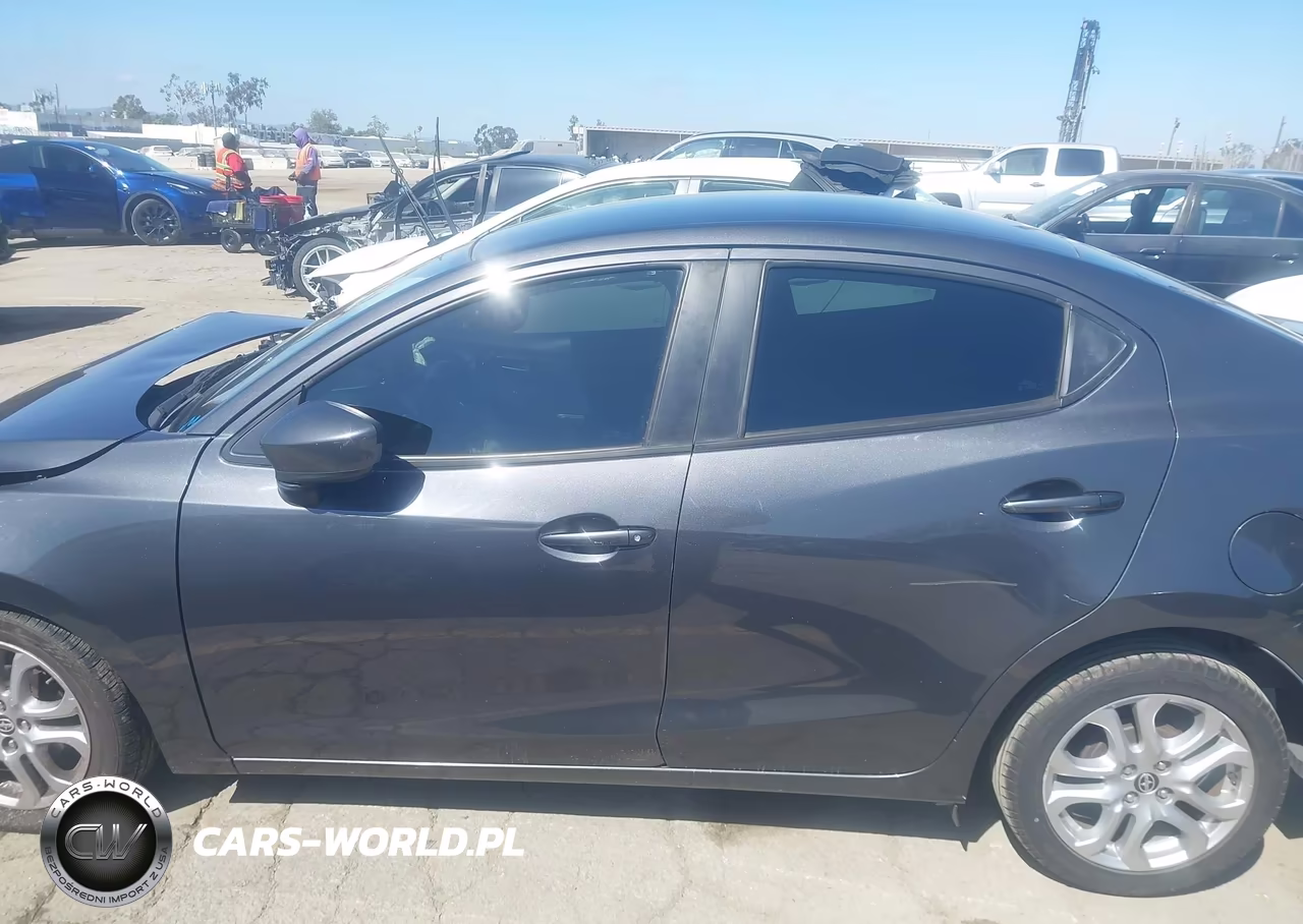 2016 Scion Ia VIN:3MYDLBZVXGY102104 - 14