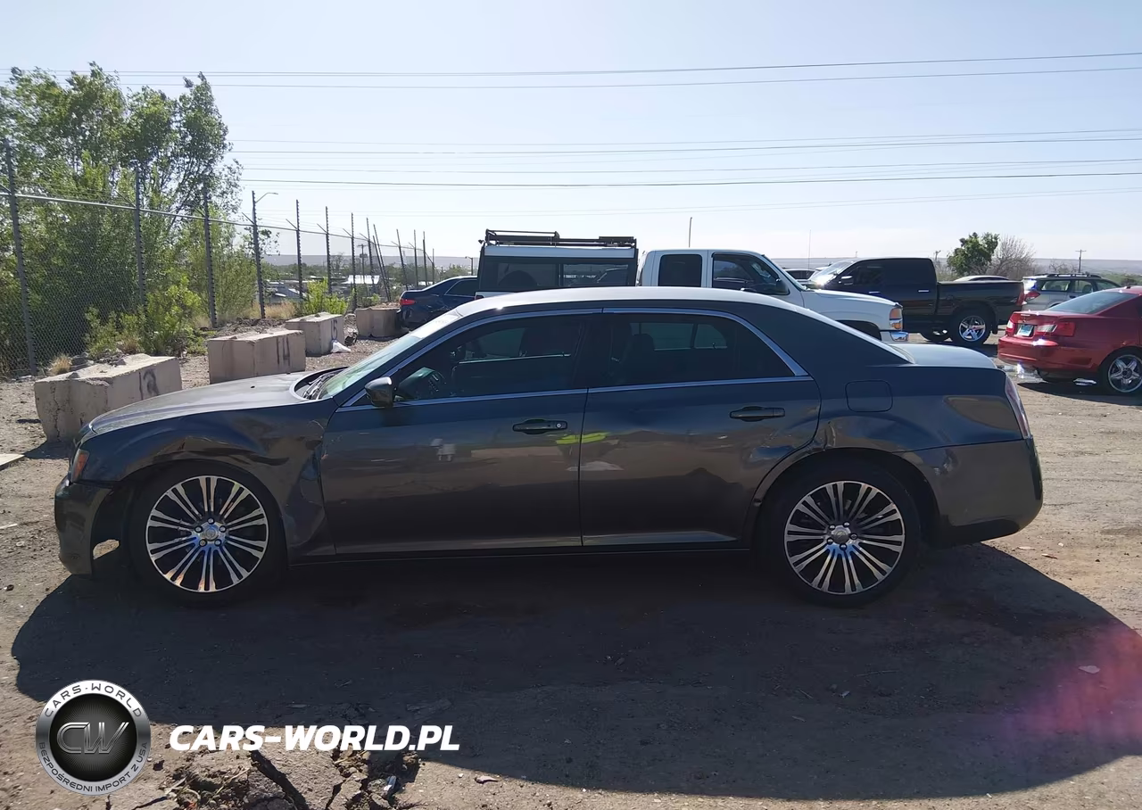 2013 Chrysler 300 300S VIN:2C3CCABG0DH595278 - 14