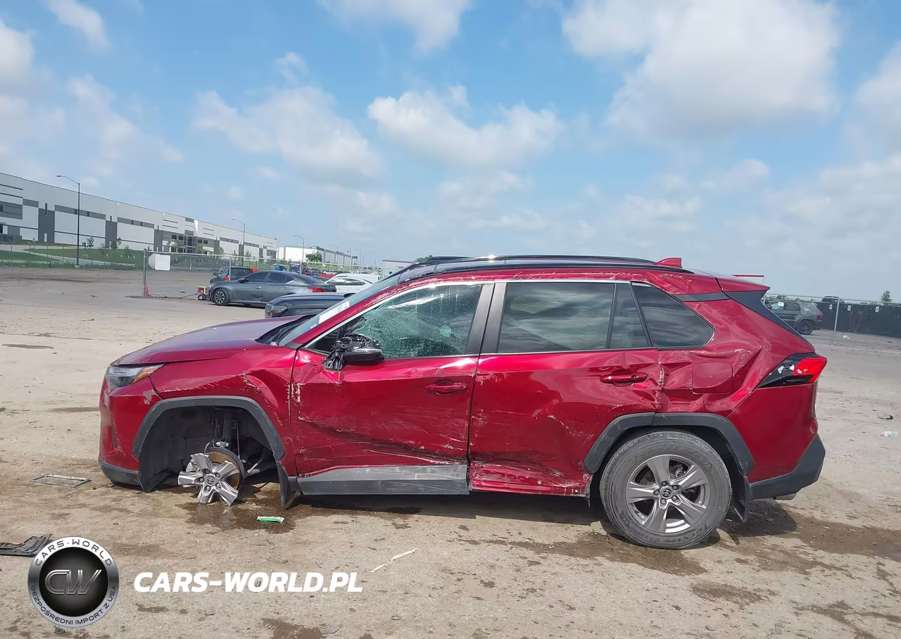 2023 Toyota Rav4 Xle VIN:2T3W1RFV4PW239524 - 13