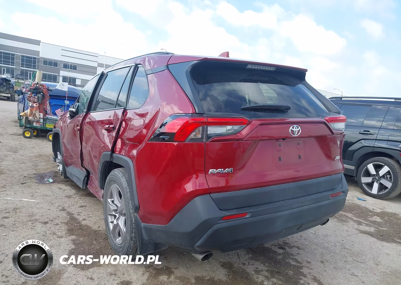 2023 Toyota Rav4 Xle VIN:2T3W1RFV4PW239524 - 3