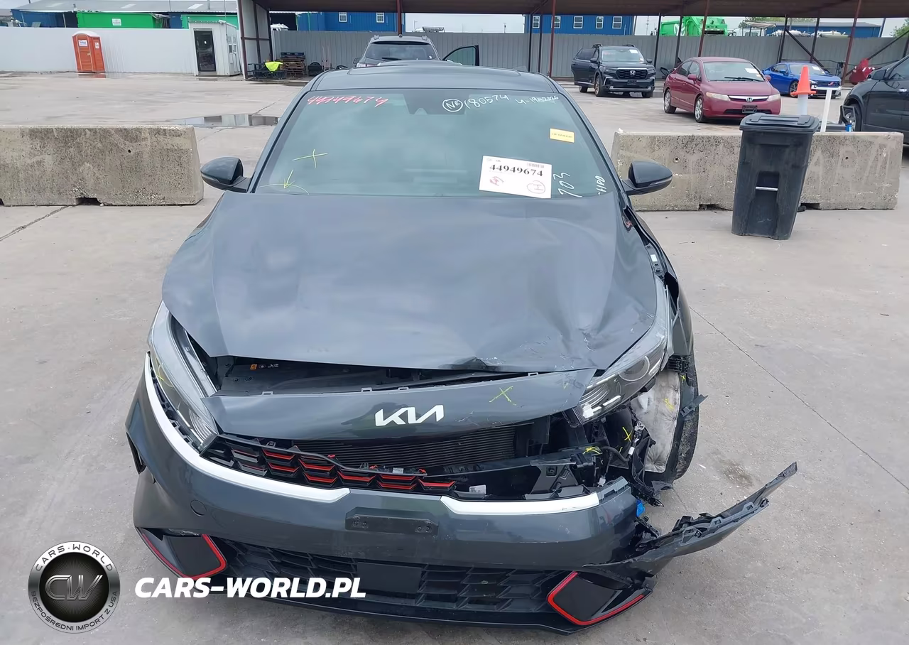 2024 Kia Forte Gt-Line VIN:3KPF54AD7RE715043 - 12