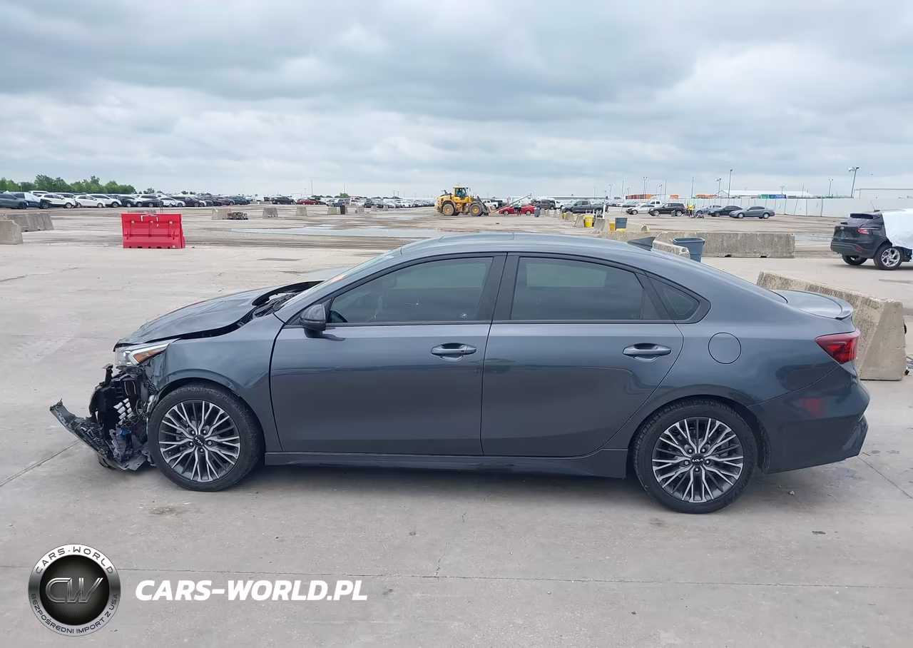 2024 Kia Forte Gt-Line VIN:3KPF54AD7RE715043 - 14