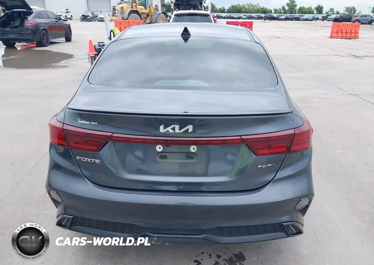2024 Kia Forte Gt-Line VIN:3KPF54AD7RE715043 - 16