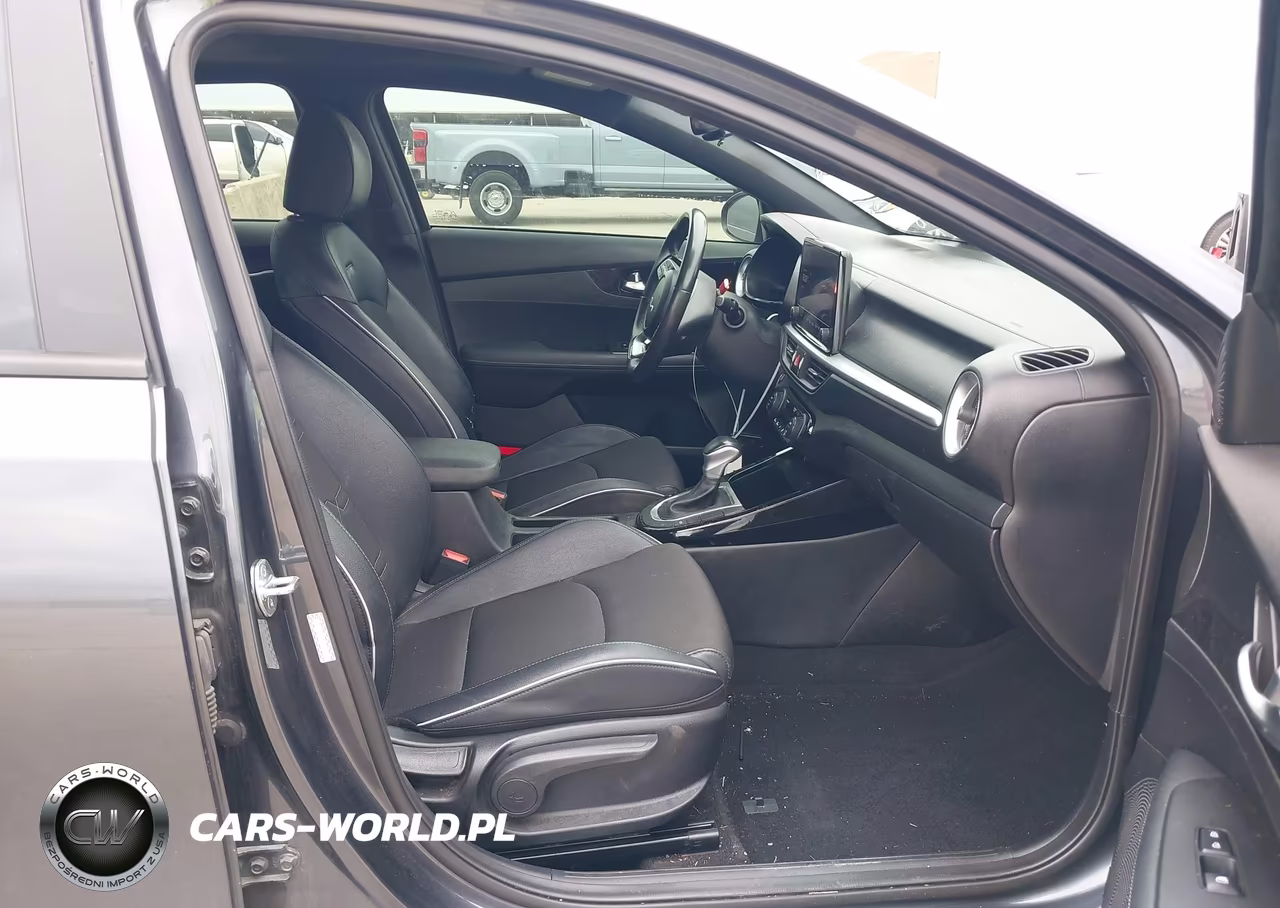 2024 Kia Forte Gt-Line VIN:3KPF54AD7RE715043 - 5