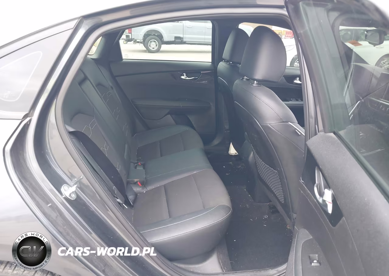 2024 Kia Forte Gt-Line VIN:3KPF54AD7RE715043 - 8