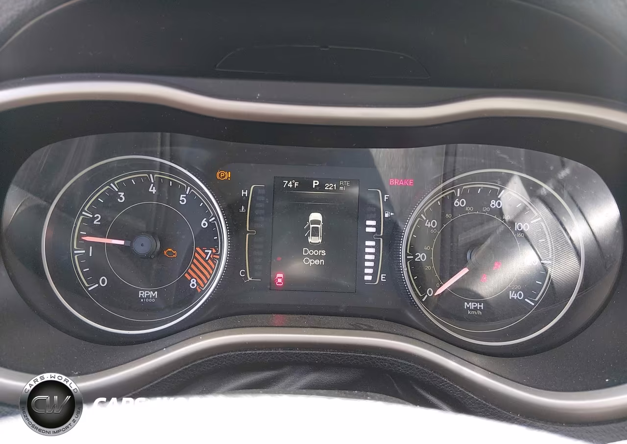 2014 Jeep Cherokee Latitude VIN:1C4PJMCS4EW230449 - 7