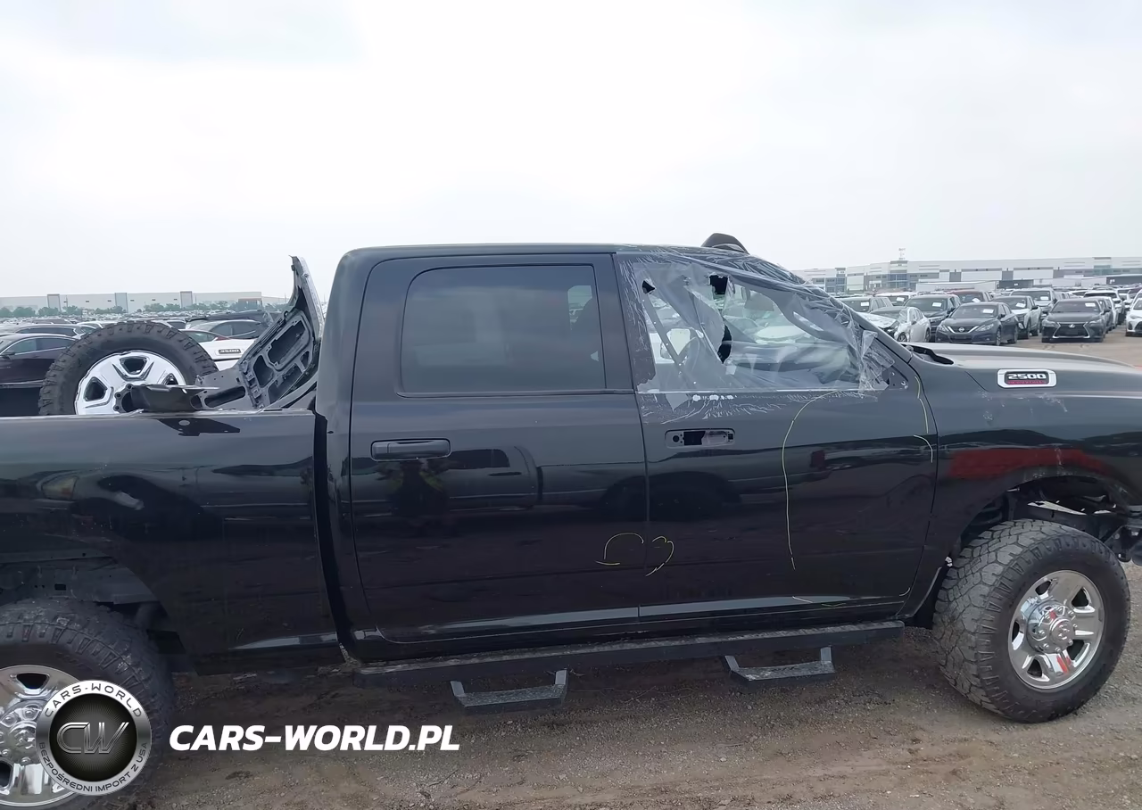 2021 Ram 2500 Tradesman 4X4 6'4 Box VIN:3C6UR5CJ1MG682842 - 13