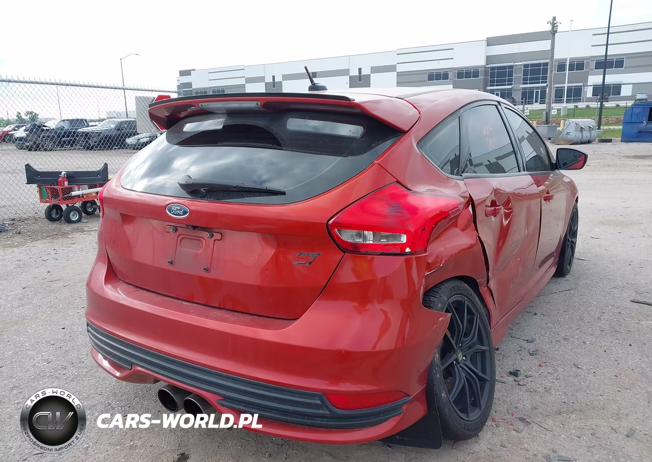 2018 Ford Focus St VIN:1FADP3L90JL239868 - 4