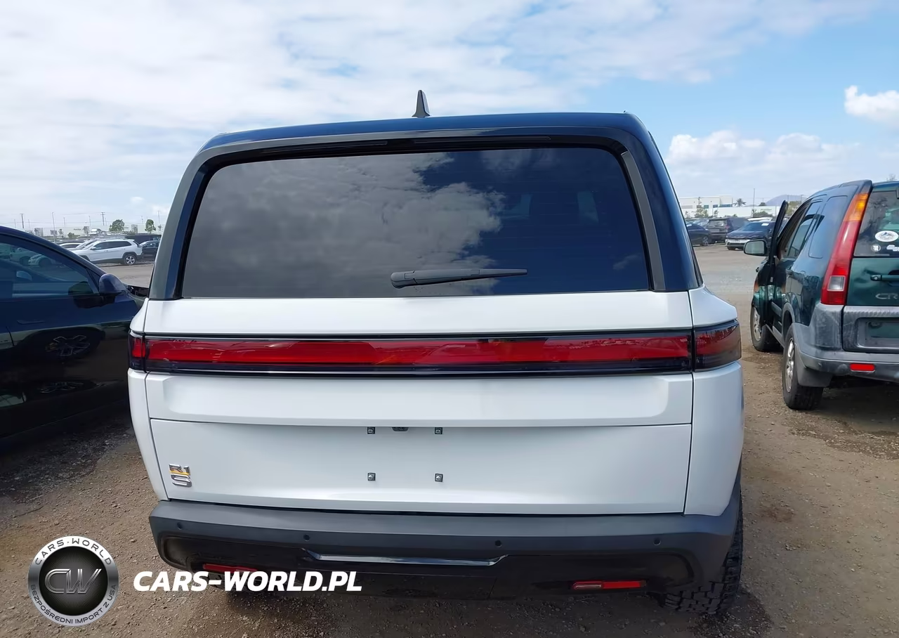 2023 Rivian R1S Adventure VIN:7PDSGABAXPN016356 - 17