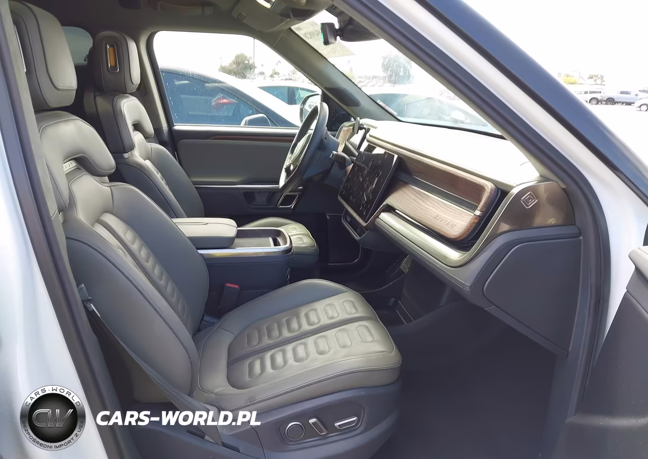 2023 Rivian R1S Adventure VIN:7PDSGABAXPN016356 - 5