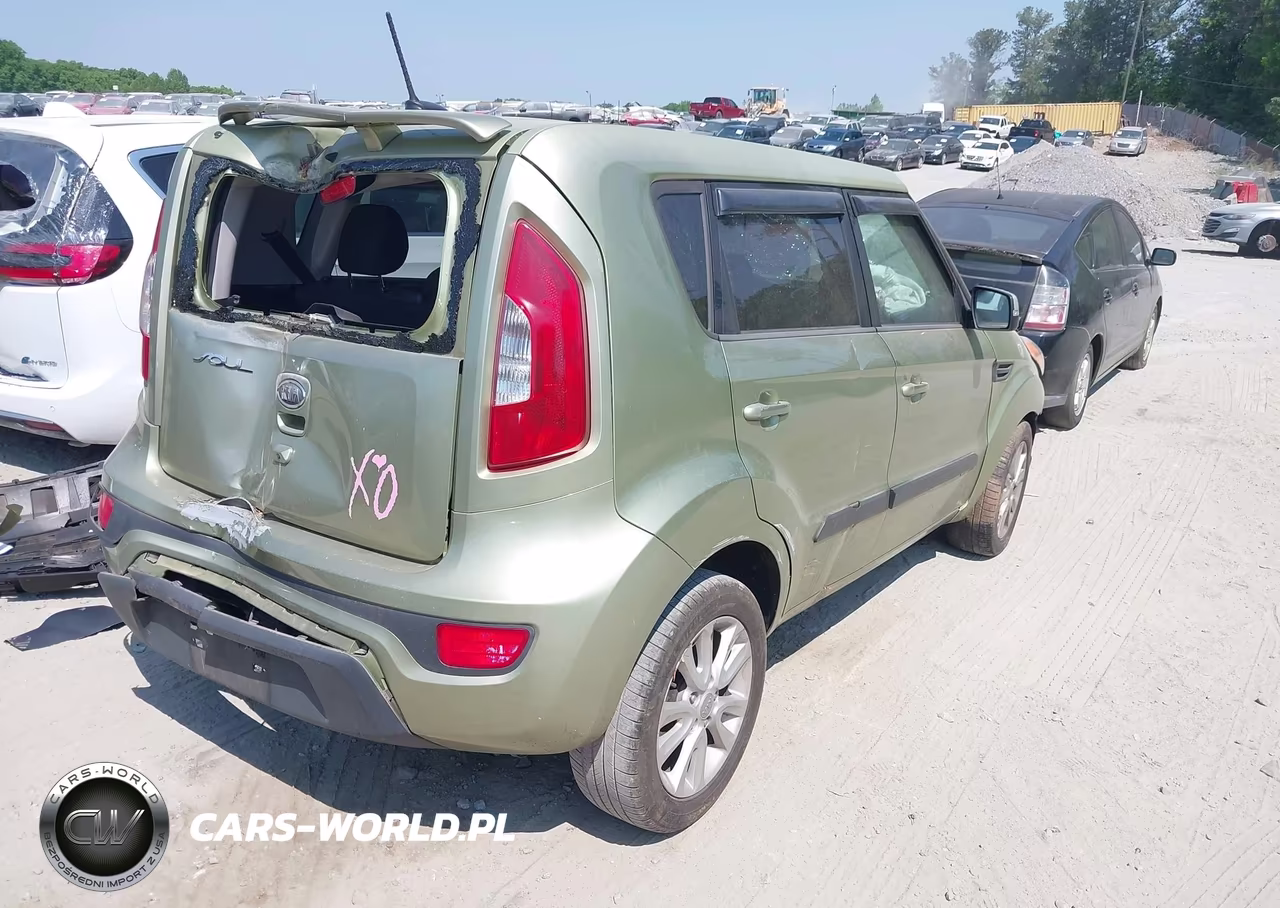 2012 Kia Soul + VIN:KNDJT2A6XC7440930 - 4