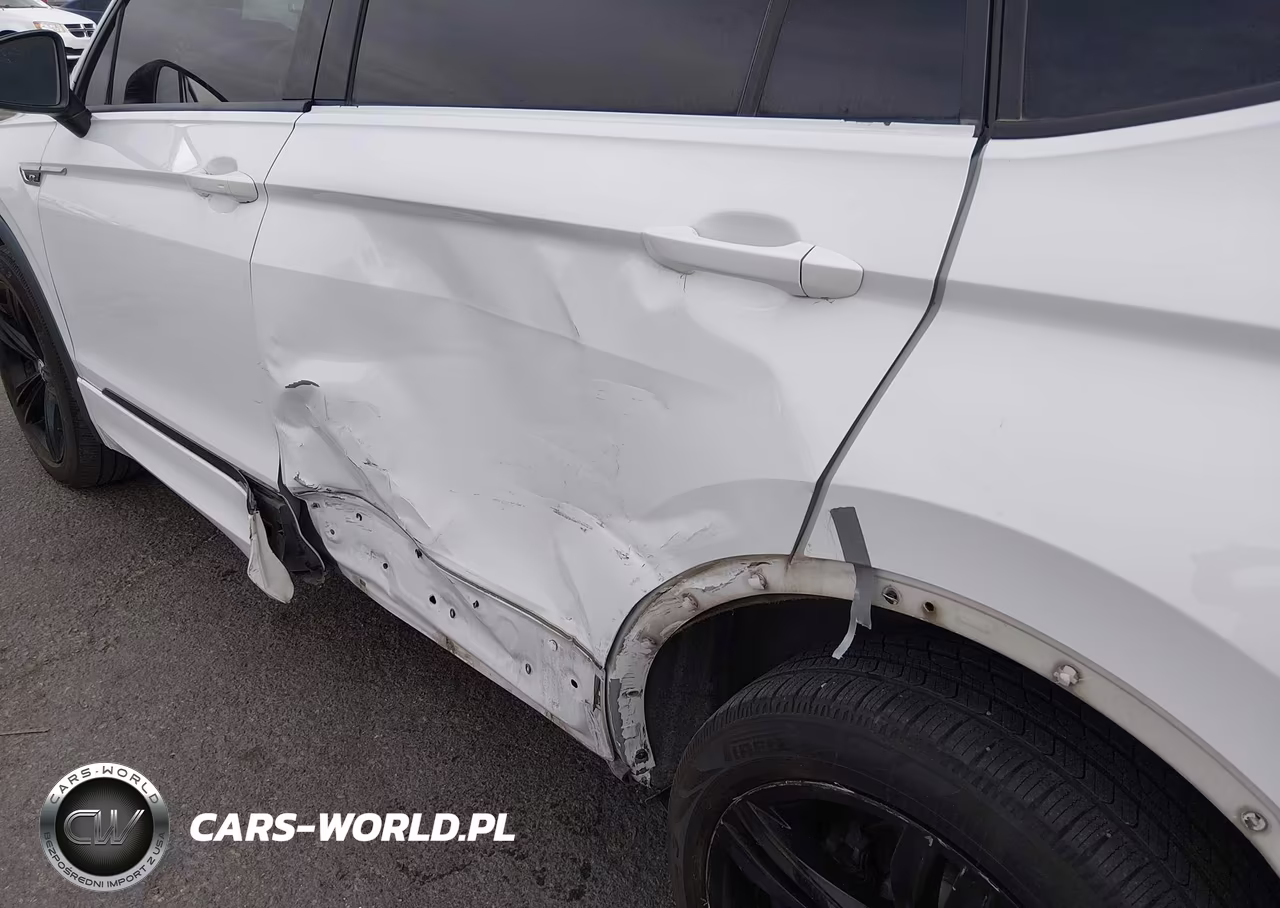2019 Volkswagen Tiguan 2.0T Se-2.0T Sel-2.0T Sel R-Line-2.0T Sel R-Line Black VIN:3VV2B7AX7KM078087 - 18