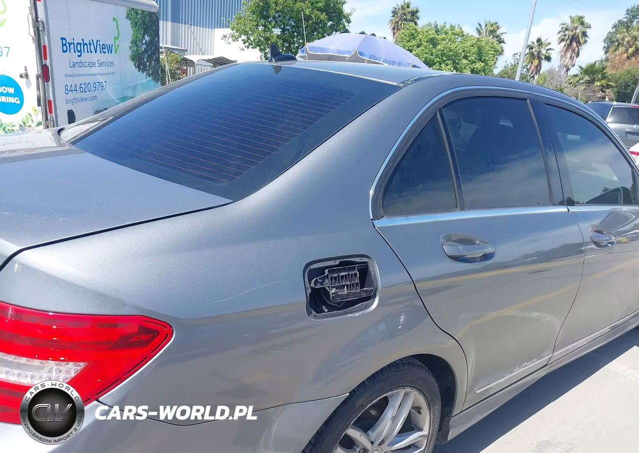 2012 Mercedes-Benz C 250 Sport VIN:WDDGF4HB3CR208339 - 6