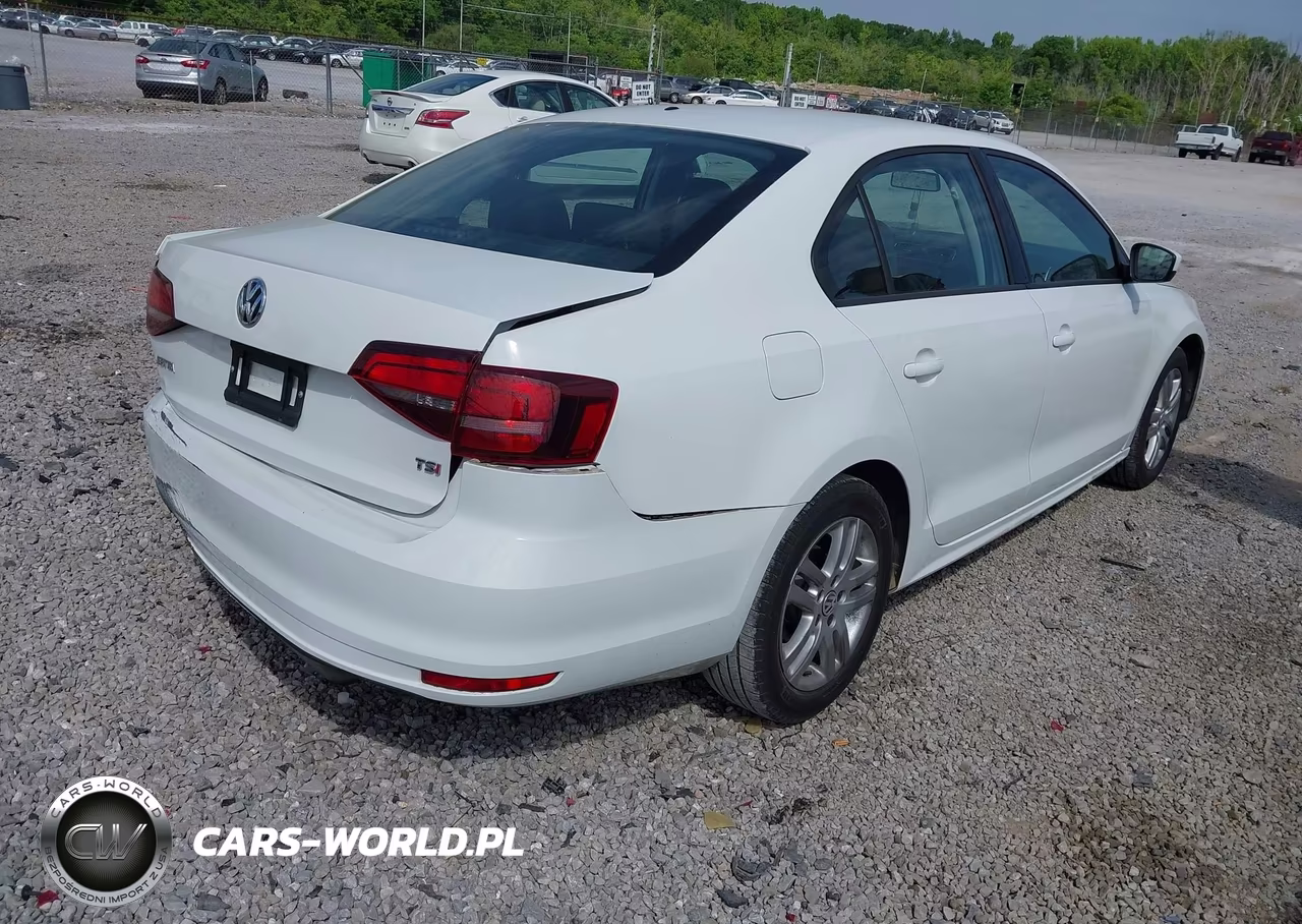 2018 Volkswagen Jetta 1.4T S VIN:3VW2B7AJ3JM203933 - 4