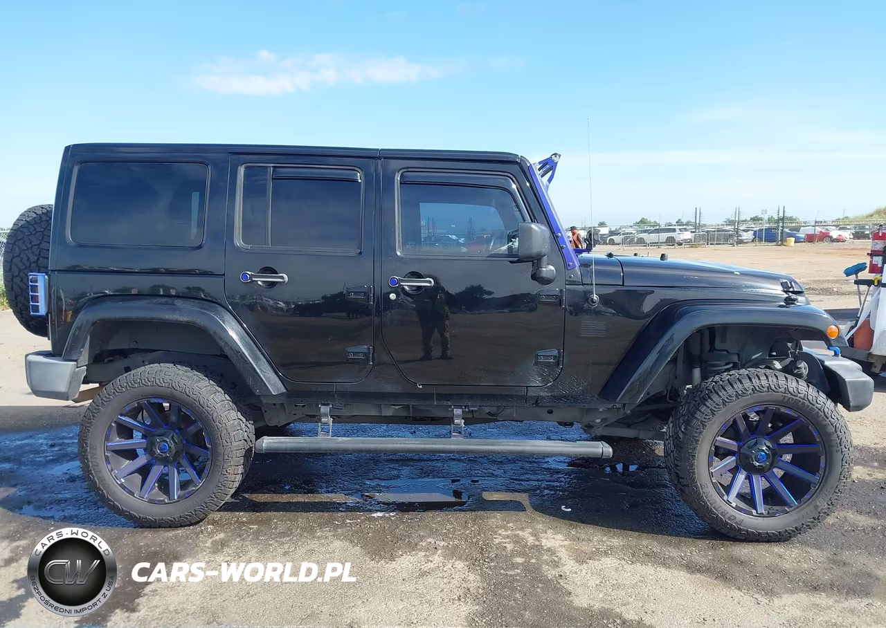 2016 Jeep Wrangler Unlimited Sahara VIN:1C4BJWEG2GL253005 - 14