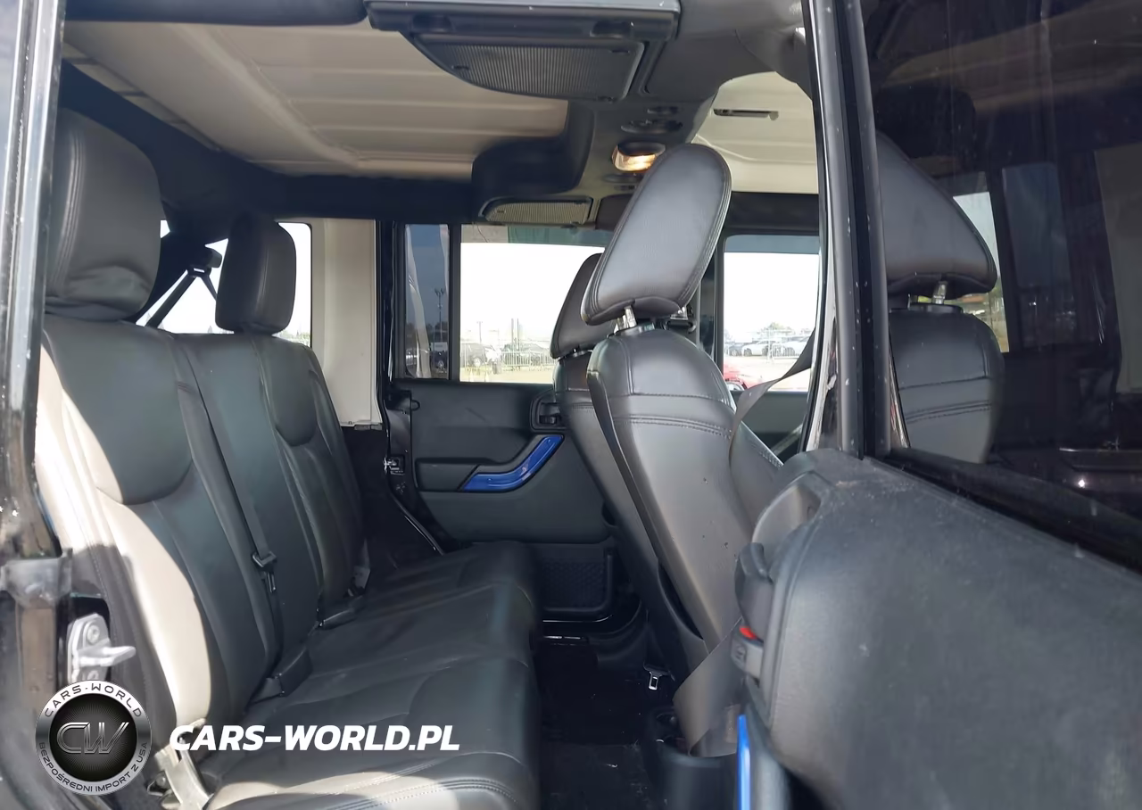 2016 Jeep Wrangler Unlimited Sahara VIN:1C4BJWEG2GL253005 - 8