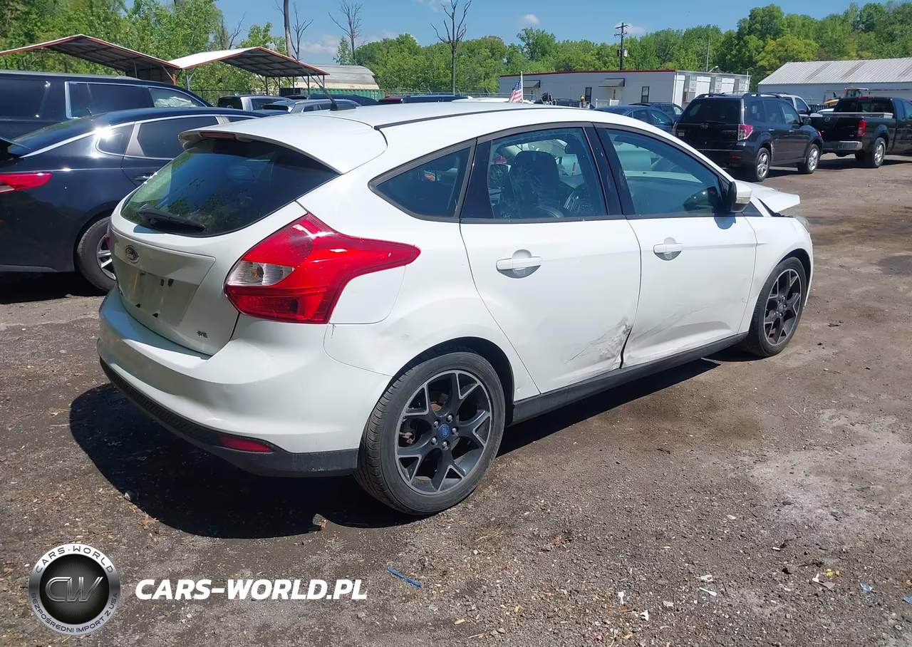2013 Ford Focus Se VIN:1FADP3K22DL136525 - 4