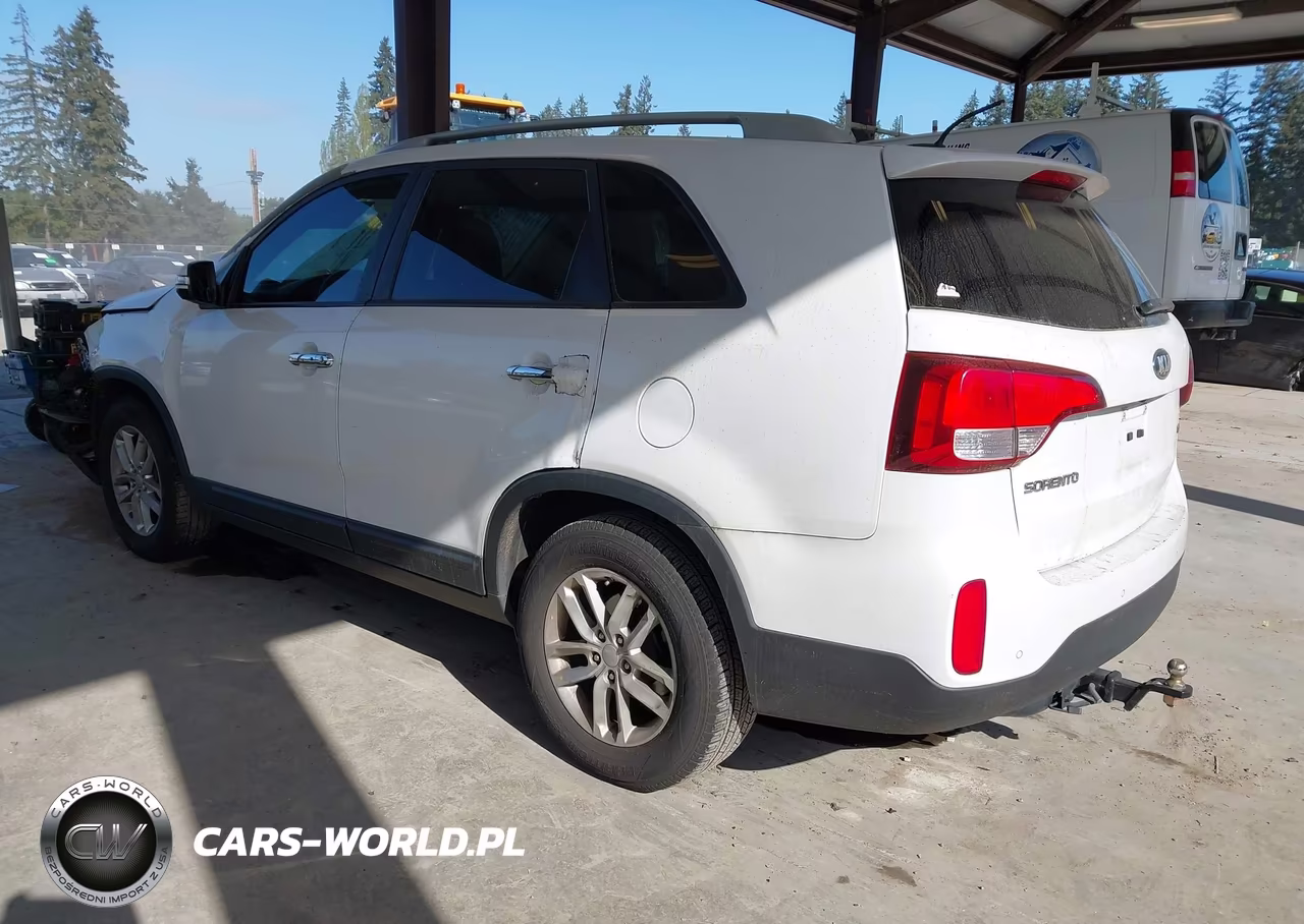 2014 Kia Sorento Lx VIN:5XYKT4A62EG501693 - 3